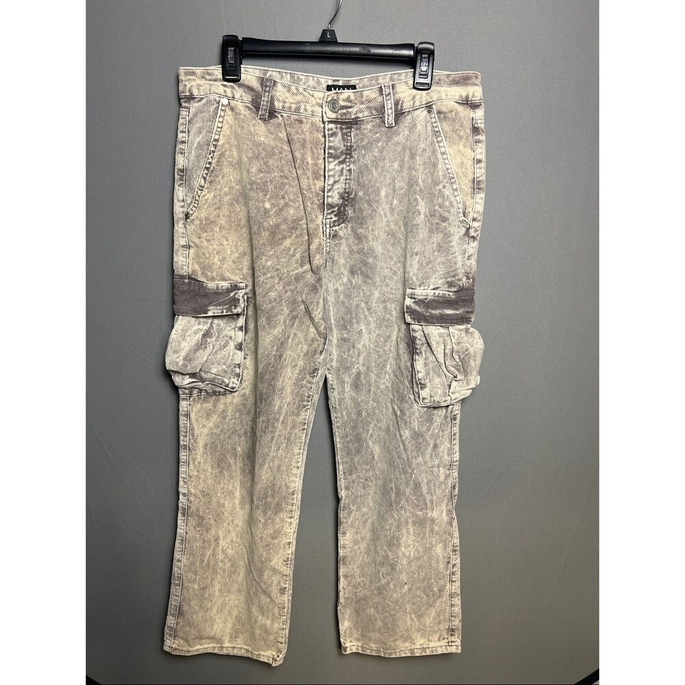 Boohoo Men's Washed Gray Cargo Button down Pants W32